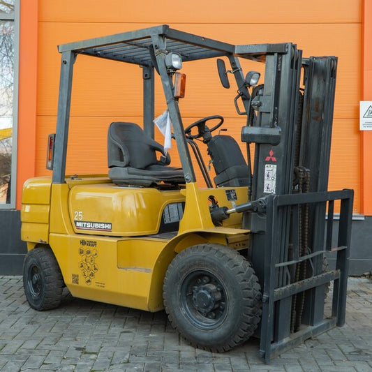 Восстановленный бензиновый вилочный погрузчик FG25T