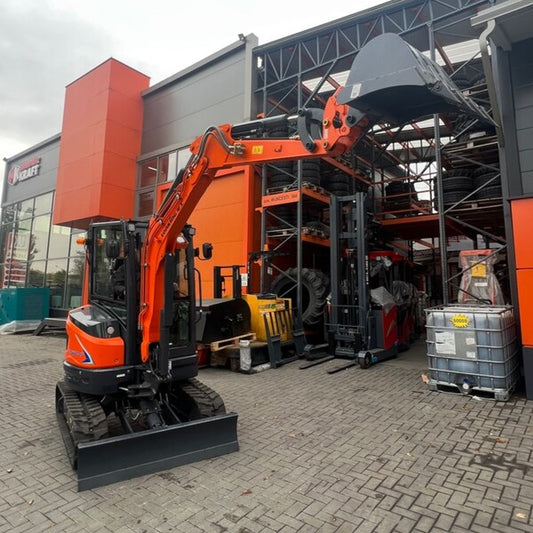 Mini-excavator CDM6025