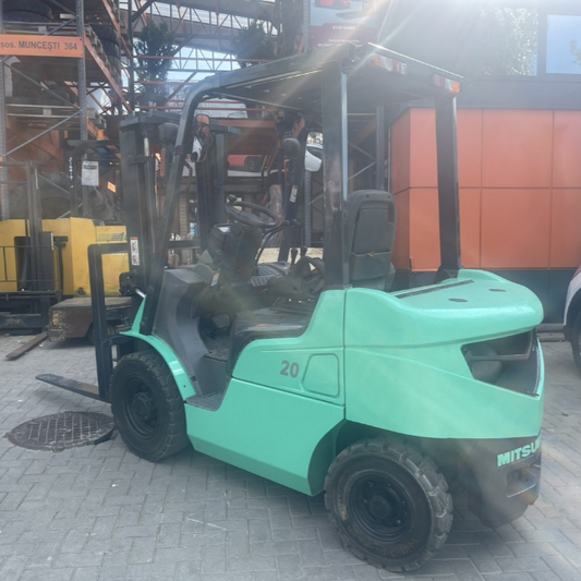 Восстановленный бензиновый вилочный погрузчик FG20D-F17D