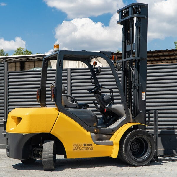 Восстановленный бензиновый вилочный погрузчик FG30HT-15