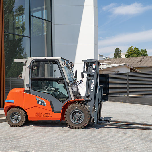 Дизельный вилочный погрузчик CPCD50-QC7G3 M300