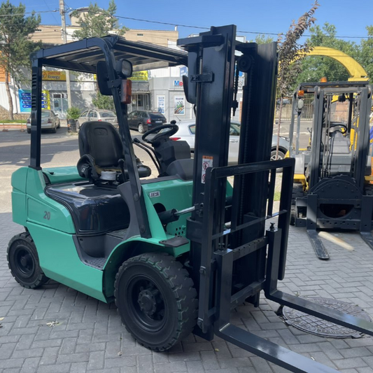 Восстановленный бензиновый вилочный погрузчик FG20D-F17D