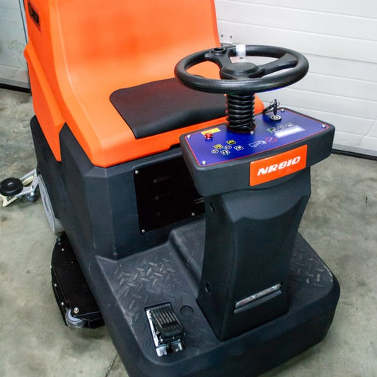 Поломоечная машина NR810