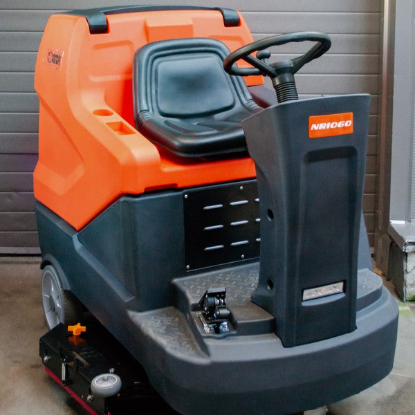 Поломоечная машина NR1060