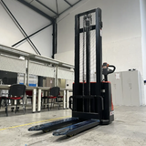Transpalet Electric cu Catarg CDD12J M300