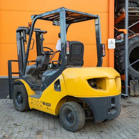 Восстановленный бензиновый вилочный погрузчик FG25T-17