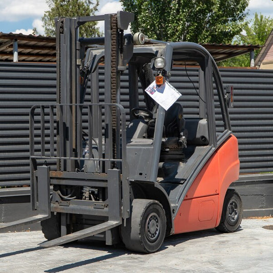 Восстановленный дизельный вилочный погрузчик H25D-01.