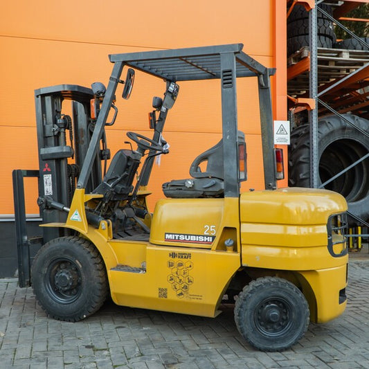 Восстановленный бензиновый вилочный погрузчик FG25T