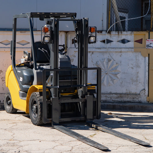 Восстановленный бензиновый/газовый вилочный погрузчик FG20T-17