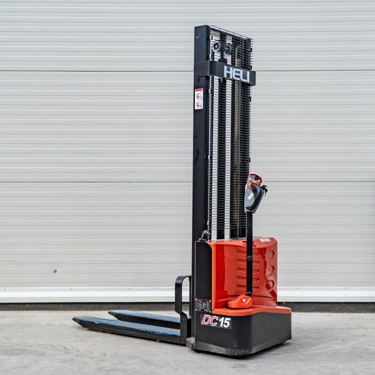 Электрическая тележка для поддонов с мачтой CDD15J-Li ZSM460